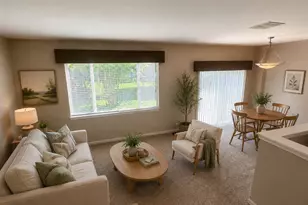 647 Jonathan Dr, Round Lake, IL 60073 - Photo 2