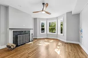 3801 N Wilton Ave, Chicago, IL 60613 - Photo 4