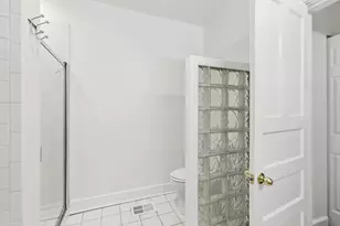 3801 N Wilton Ave, Chicago, IL 60613 - Photo 16