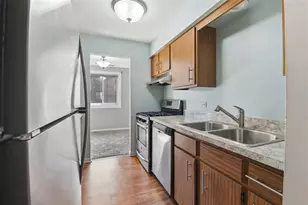 15805 Peggy Ln, Oak Forest, IL 60452 - Photo 4