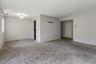 15805 Peggy Ln, Oak Forest, IL 60452 - Photo 2