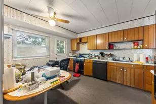 6104 Tyler Dr, Woodridge, IL 60517 - Photo 6