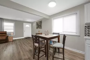 1105 W 123rd St, Calumet Park, IL 60827 - Photo 8