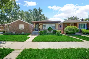 1105 W 123rd St, Calumet Park, IL 60827 - Photo 1