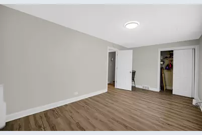 1105 W 123rd Street, Calumet Park, IL 60827 - Photo 12