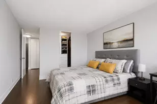 1030 N State St, Chicago, IL 60610 - Photo 10