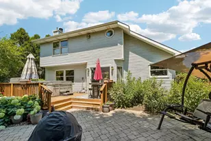 219 Woodlawn Dr, Mundelein, IL 60060 - Photo 32