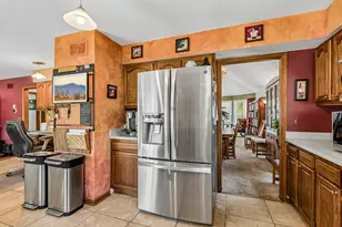 219 Woodlawn Dr, Mundelein, IL 60060 - Photo 10