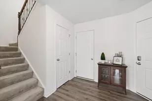 246 Wildmeadow Ln, Woodstock, IL 60098 - Photo 2