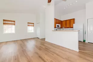 154 Bertram Dr, Yorkville, IL 60560 - Photo 2