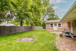 915 Safford Ave, Lake Bluff, IL 60044 - Photo 24