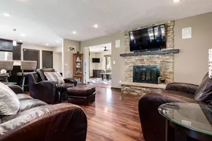 3853 Thistledown Ct, Cherry Valley, IL 61016 - Photo 10