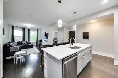 616 E 46th Street #2, Chicago, IL 60653 - Photo 6