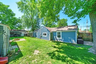 817 S Hugh St, Plano, IL 60545 - Photo 14