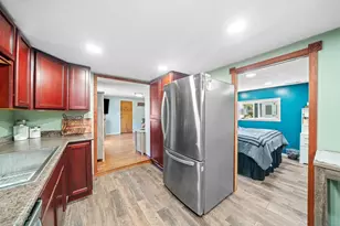 817 S Hugh St, Plano, IL 60545 - Photo 6
