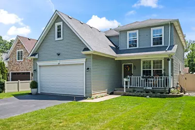 219 Elm Avenue, Mundelein, IL 60060 - Photo 1