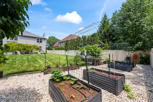 219 Elm Ave, Mundelein, IL 60060 - Photo 40
