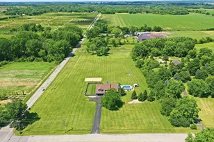 8302 White Oaks Rd, Wonder Lake, IL 60097 - Photo 38