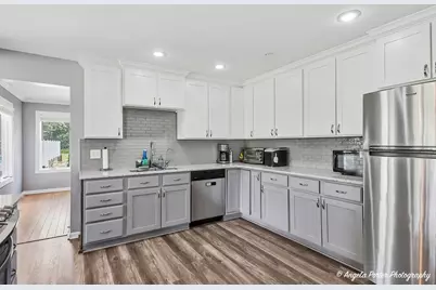 8302 White Oaks Road, Wonder Lake, IL 60097 - Photo 22