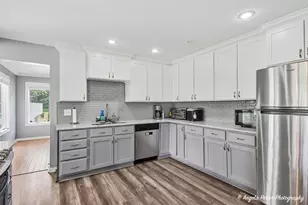 8302 White Oaks Rd, Wonder Lake, IL 60097 - Photo 22