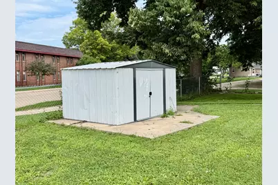 703 Park Place, Sterling, IL 61081 - Photo 24