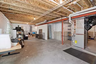 2018 Winterberry Trl, Wonder Lake, IL 60097 - Photo 24