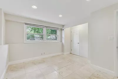 223 W Tanglewood Drive, Arlington Heights, IL 60004 - Photo 26