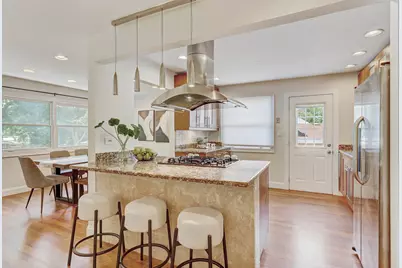 223 W Tanglewood Drive, Arlington Heights, IL 60004 - Photo 6