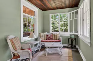 2 S Stough St, Hinsdale, IL 60521 - Photo 4