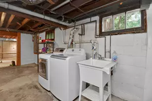 2 S Stough St, Hinsdale, IL 60521 - Photo 36