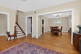 2 S Stough St, Hinsdale, IL 60521 - Photo 14