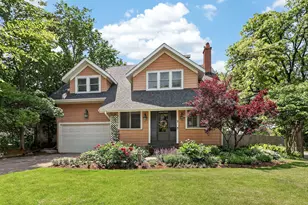 2 S Stough St, Hinsdale, IL 60521 - Photo 1