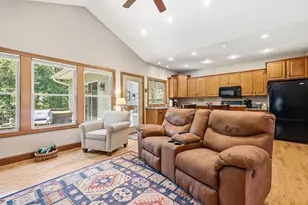 4 N Acorn Ct, Galena, IL 61036 - Photo 4