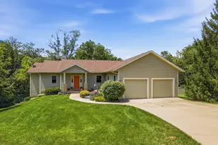 4 N Acorn Ct, Galena, IL 61036 - Photo 1
