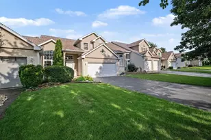 664 Aspen Dr, Romeoville, IL 60446 - Photo 2