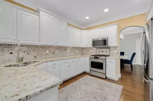 2454 Durand Dr, Downers Grove, IL 60516 - Photo 8