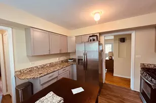 1725 Happ Rd, Northbrook, IL 60062 - Photo 8