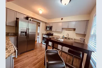 1725 Happ Road, Northbrook, IL 60062 - Photo 2