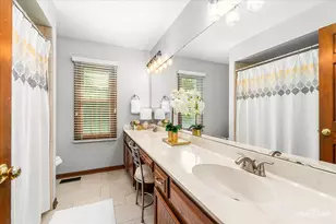 1N055 Coventry Dr, Carol Stream, IL 60188 - Photo 24