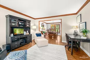 1N055 Coventry Dr, Carol Stream, IL 60188 - Photo 6