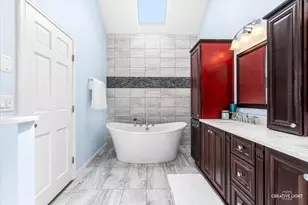 1N055 Coventry Dr, Carol Stream, IL 60188 - Photo 22