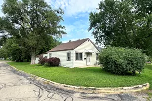 706 6th Ave, Rock Falls, IL 61071 - Photo 2