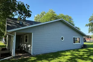 805 S 5th St, Oregon, IL 61061 - Photo 34