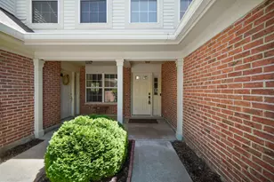 30W033 Princeton Ct, Warrenville, IL 60555 - Photo 2