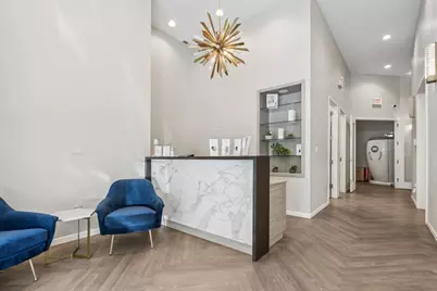 2223 W Belmont Avenue, Chicago, IL 60618 - Photo 2