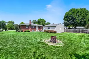 603 N Wilshire Ln, Arlington Heights, IL 60004 - Photo 14