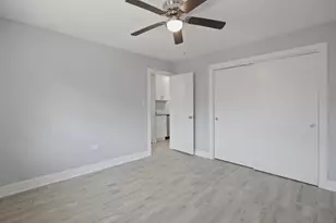 2537 E 83rd St, Chicago, IL 60617 - Photo 10