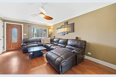 7800 Massasoit Avenue, Burbank, IL 60459 - Photo 16