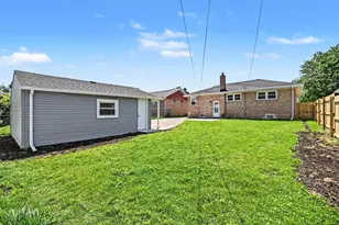 811 East End Ave, Hillside, IL 60162 - Photo 22