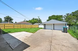 811 East End Ave, Hillside, IL 60162 - Photo 24
